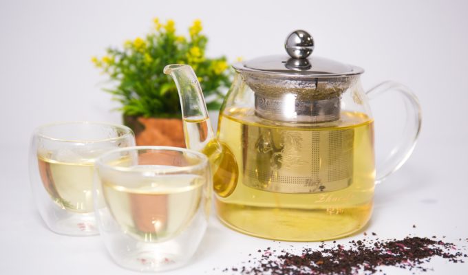 chamomile-tea-in-clear-tea-pot