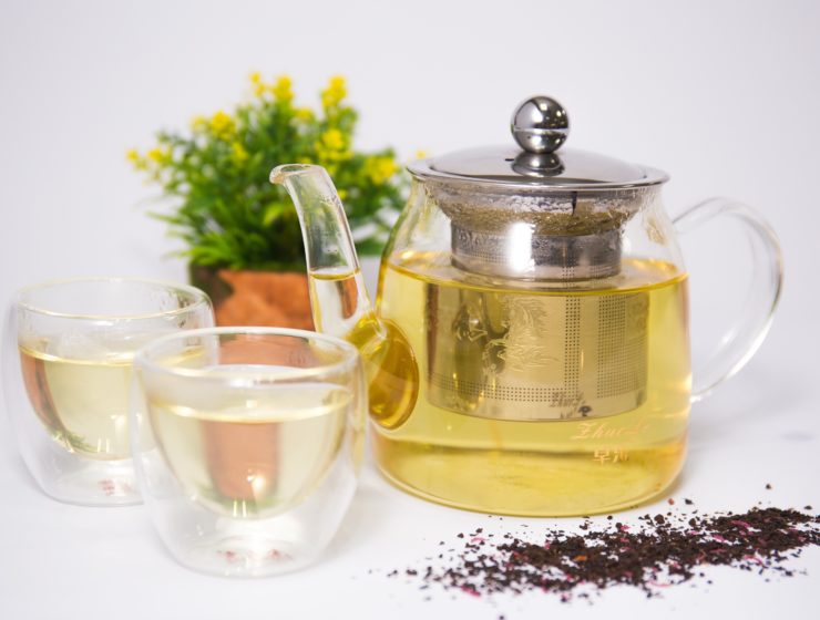 chamomile-tea-in-clear-tea-pot
