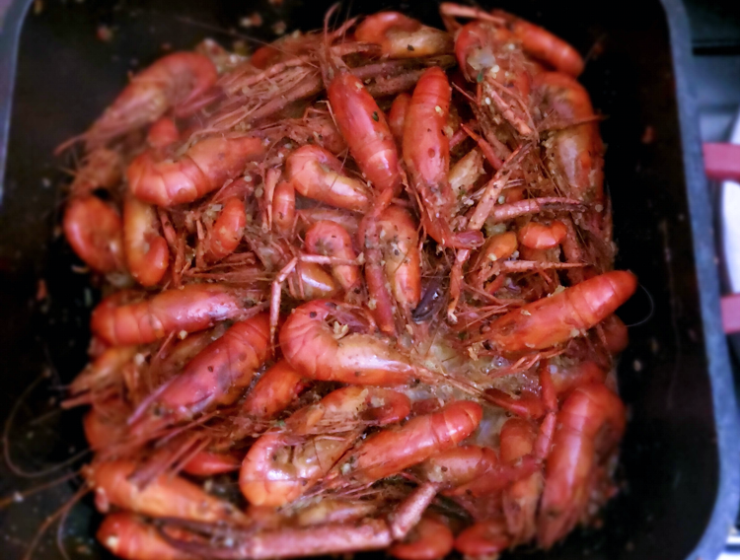 spicy shell on cooked shrimp in a pot for shrimp recipes