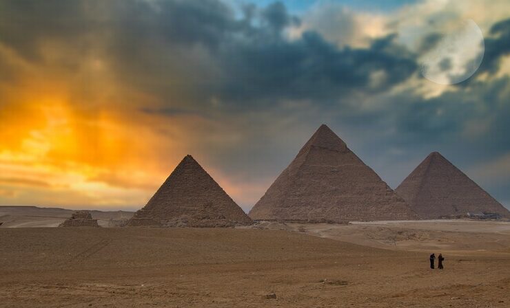 Historical places in Africa featuring pyramids of Giza, Egypt